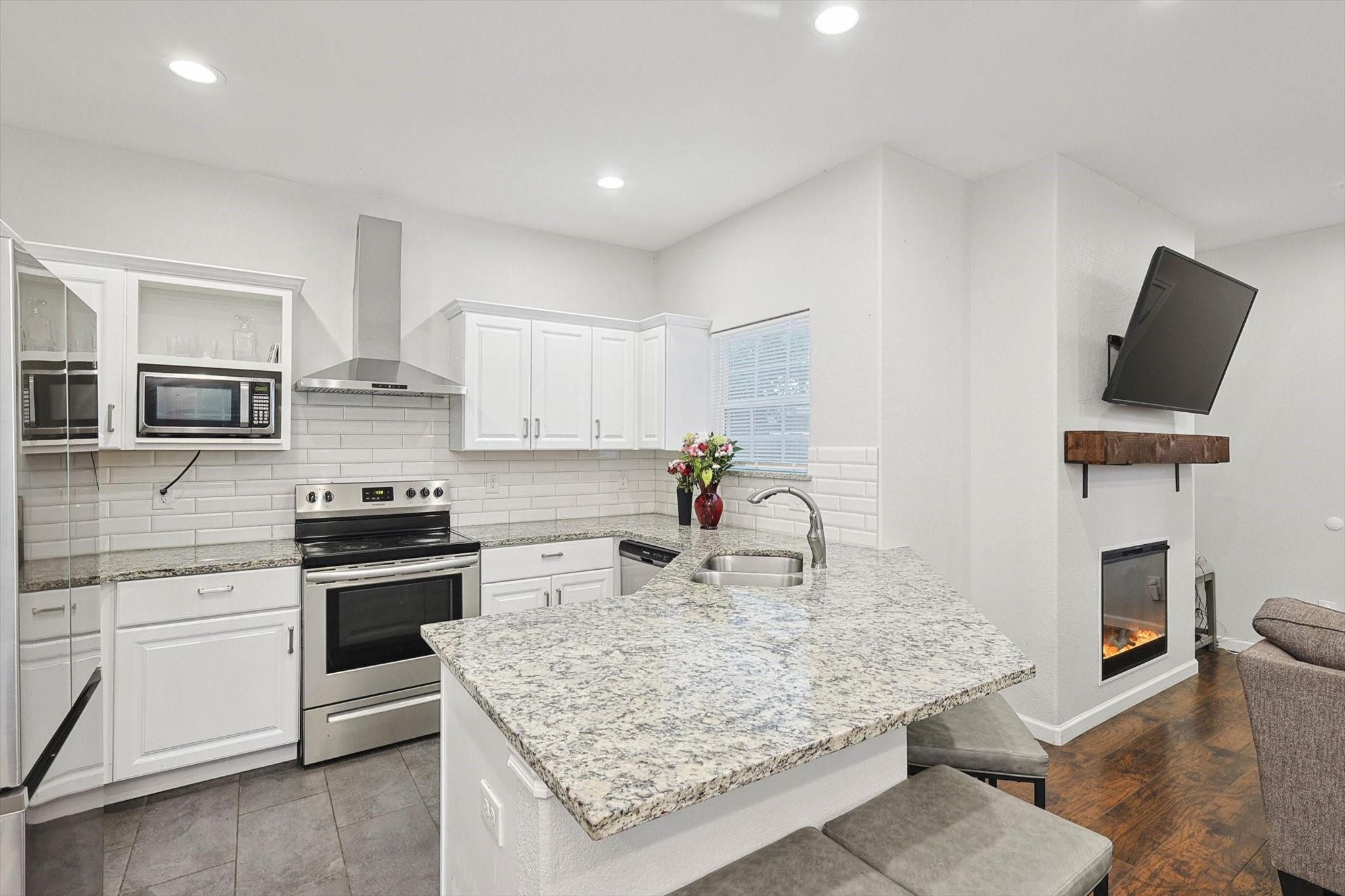 4811 Fitzhugh Avenue Fort Worth TX 76105