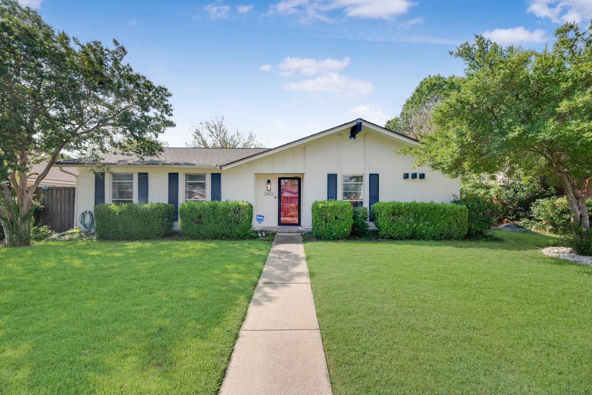 2422 Village Green Drive Garland TX 75044