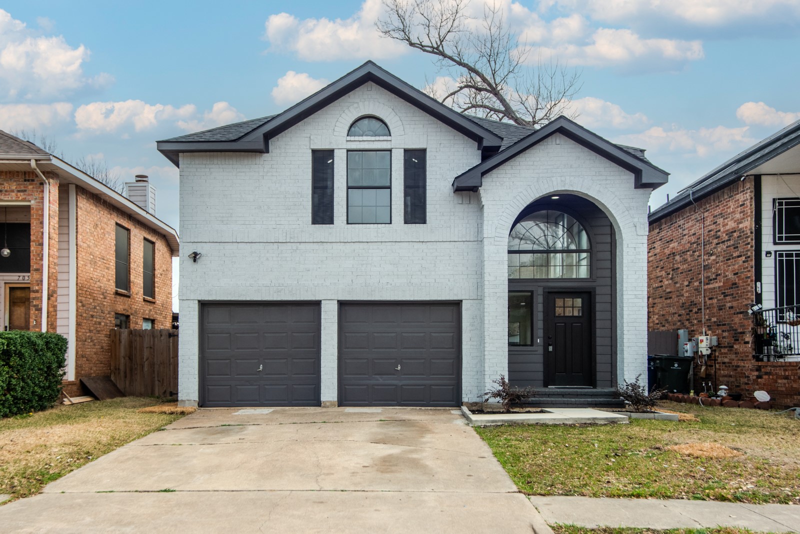 703 Meadowcreek Court Garland TX 75043