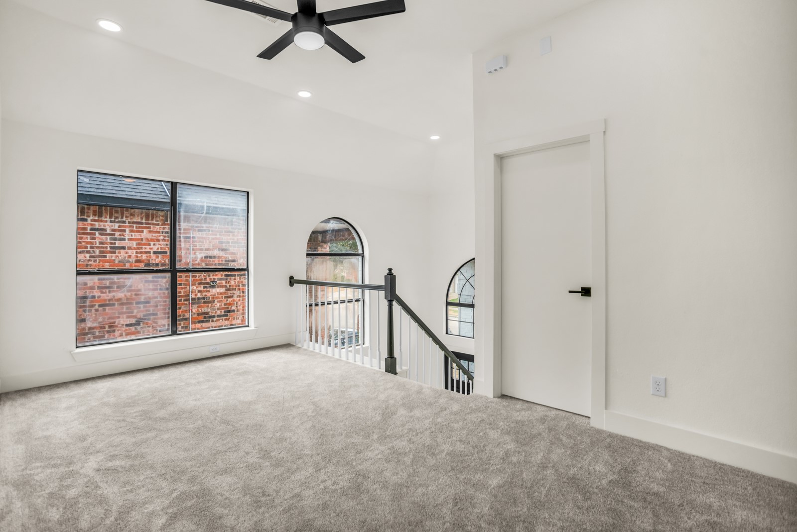 703 Meadowcreek Court Garland TX 75043