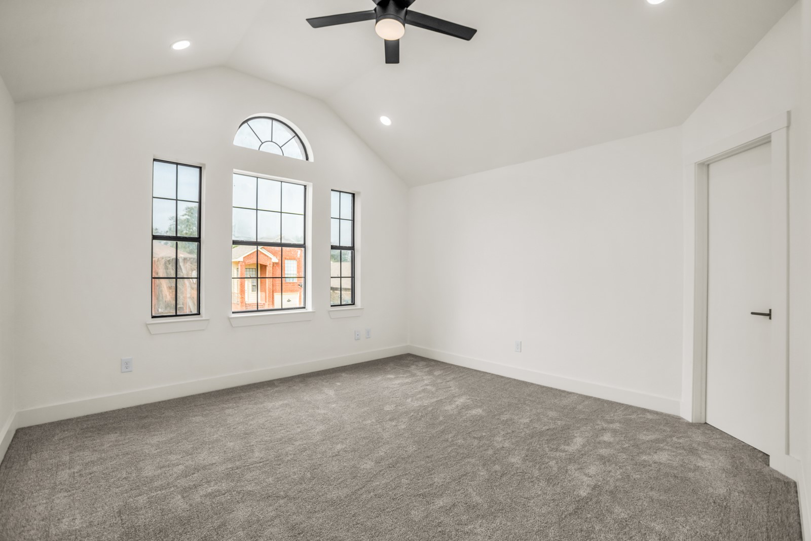 703 Meadowcreek Court Garland TX 75043