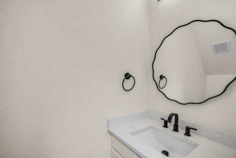 703 Meadowcreek Court Garland TX 75043