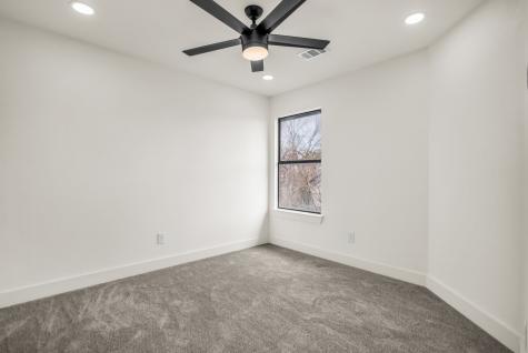 703 Meadowcreek Court Garland TX 75043