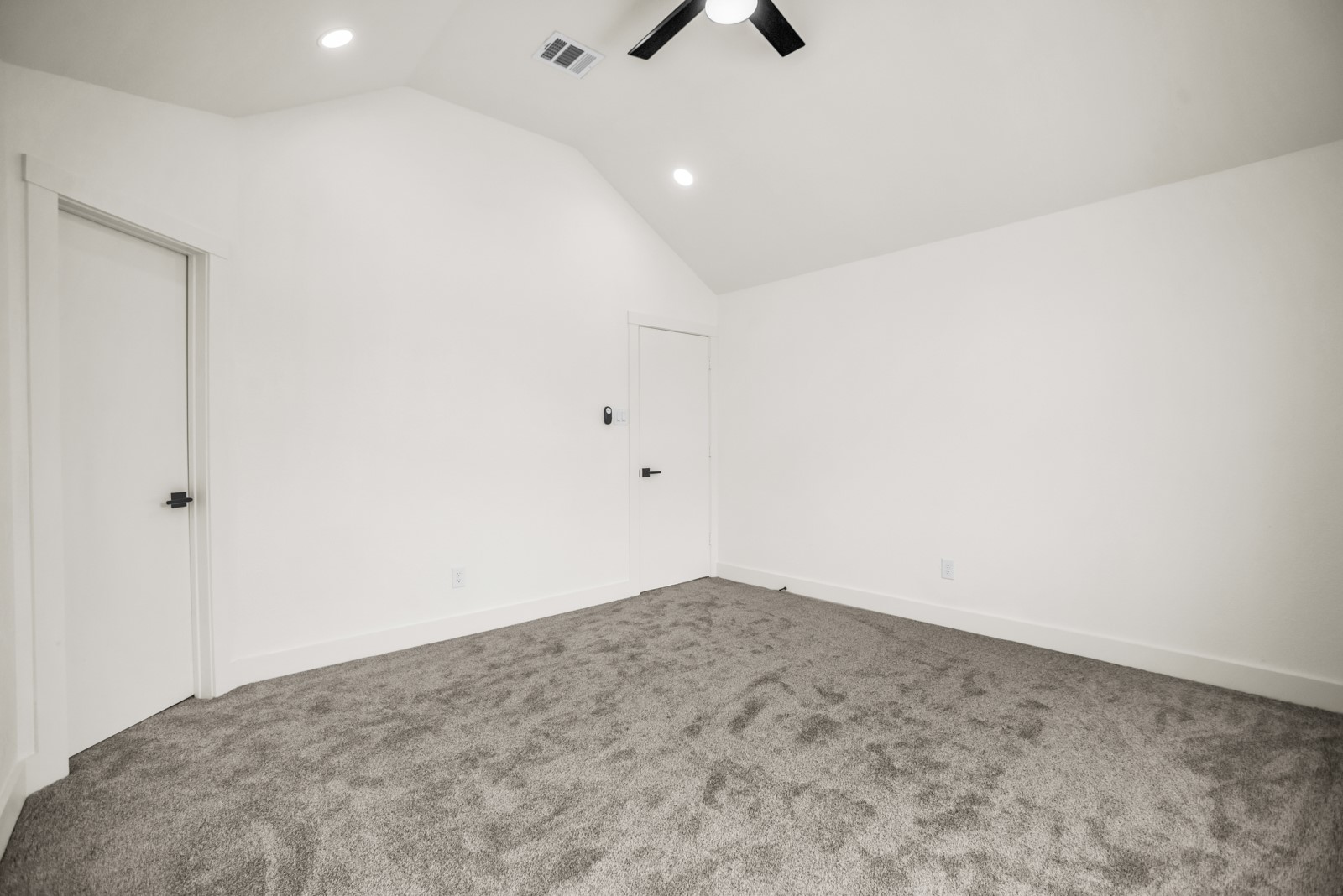 703 Meadowcreek Court Garland TX 75043