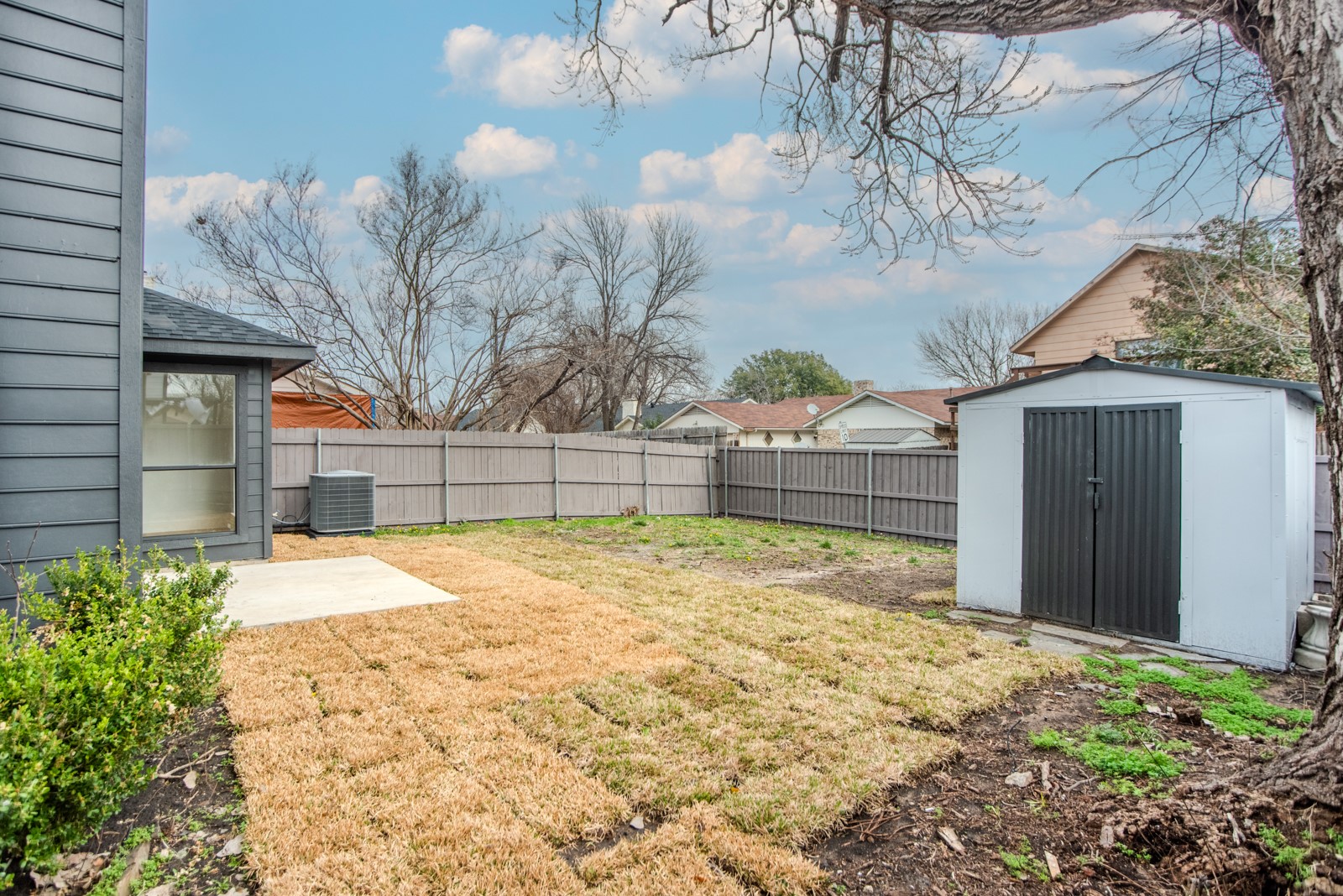 703 Meadowcreek Court Garland TX 75043