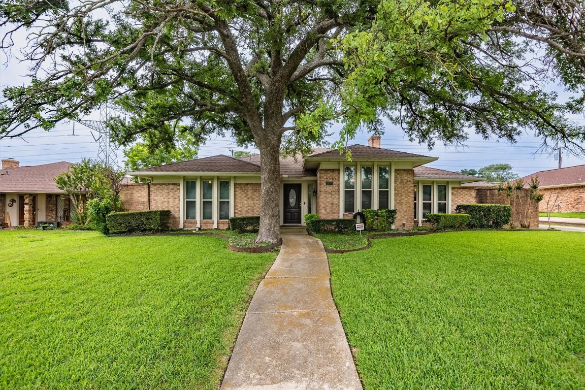 1830 Green Tree Lane Duncanville TX 75137