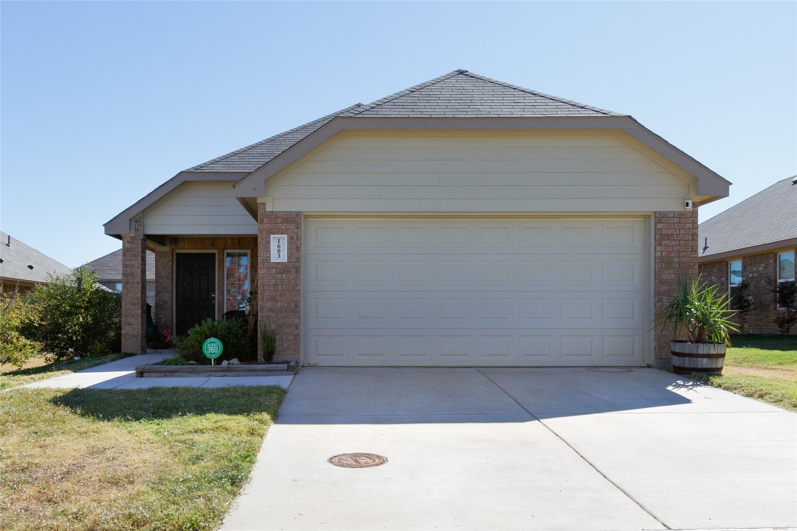 1603 Blue Jay Drive Ennis TX 75119