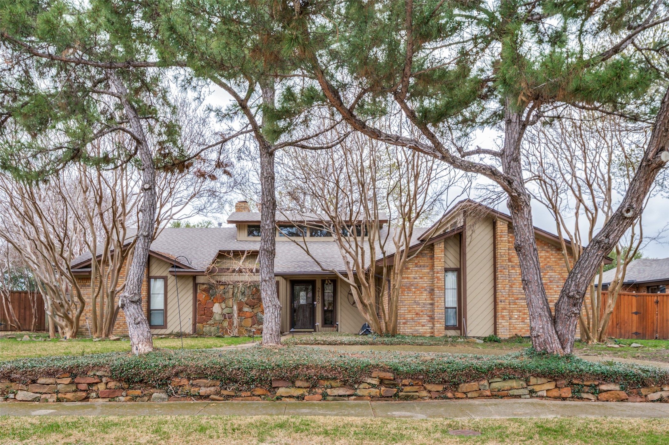 2126 Nob Hill Carrollton TX 75006