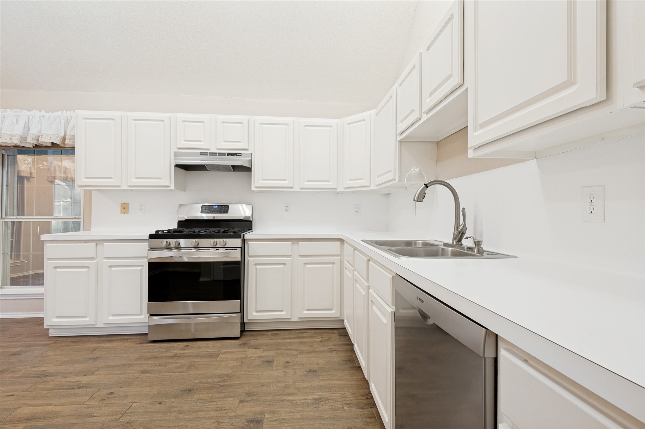 4712 Mount Hood Road Fort Worth TX 76137