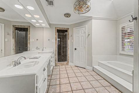 6812 Summer Meadow Lane Dallas TX 75252
