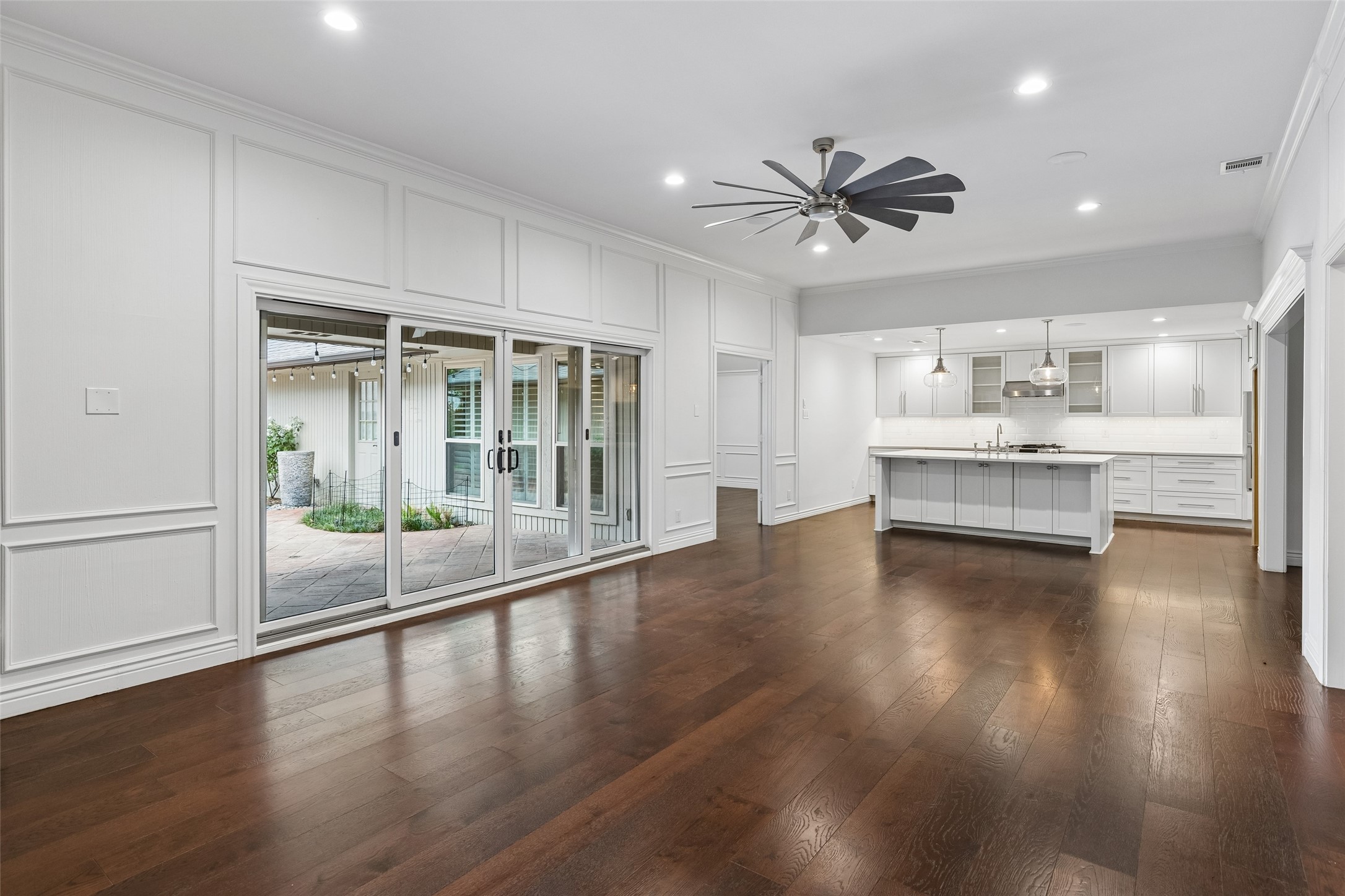 6812 Summer Meadow Lane Dallas TX 75252