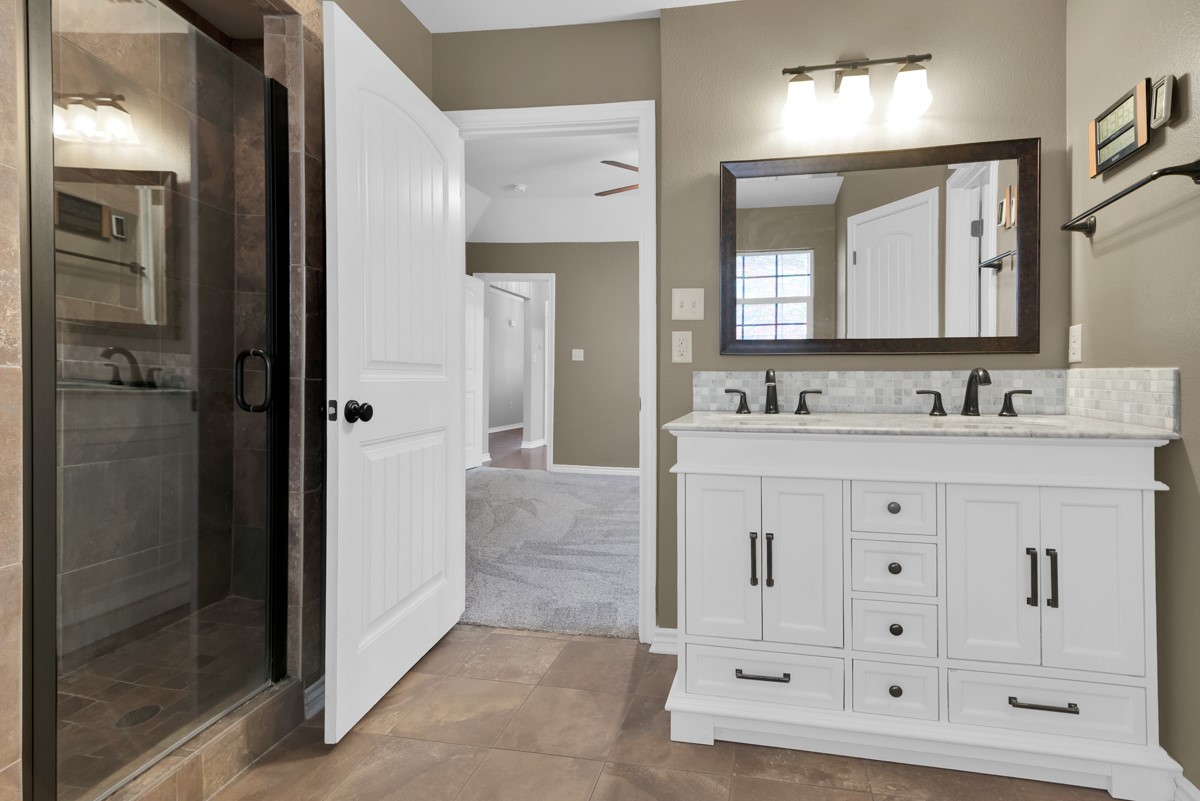 1803 Woodland Park Drive Denison TX 75020