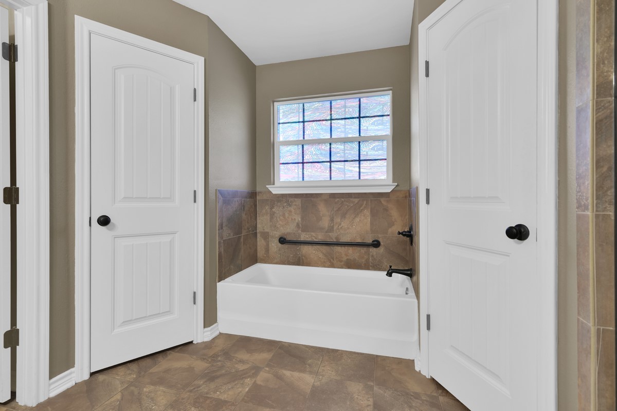 1803 Woodland Park Drive Denison TX 75020