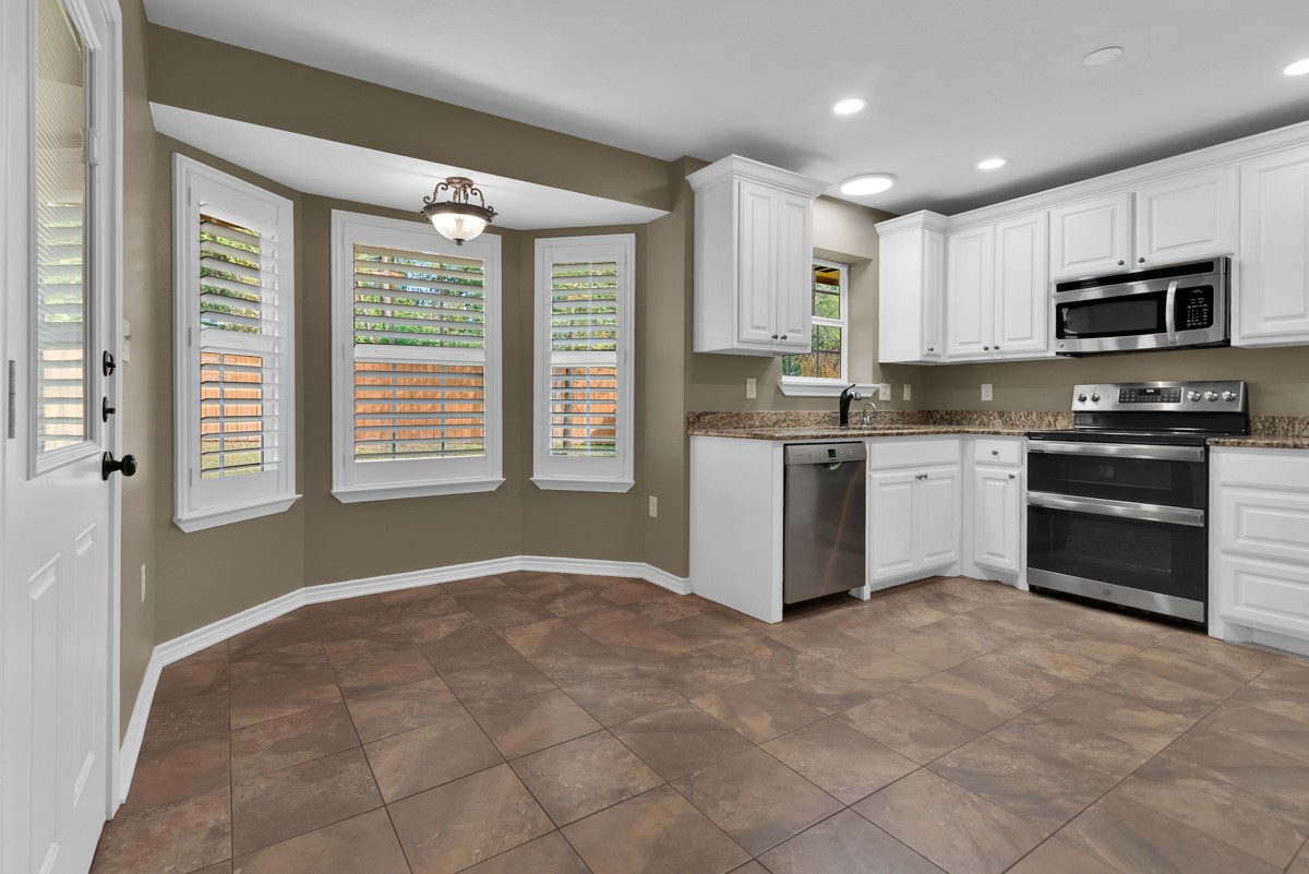 1803 Woodland Park Drive Denison TX 75020