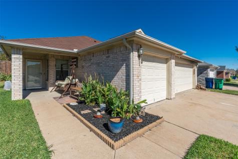 112 Red Cloud Drive Greenville TX 75402