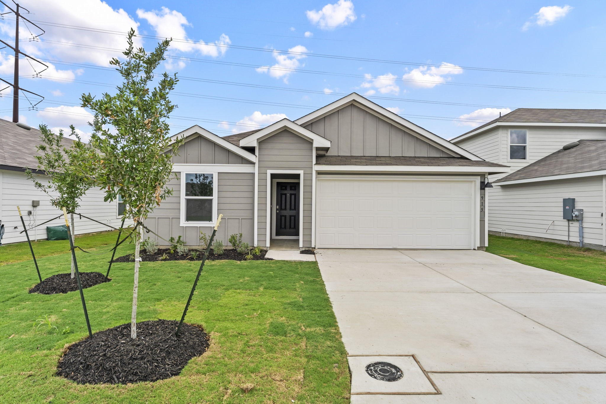 915 Prince Albert Seguin TX 78155