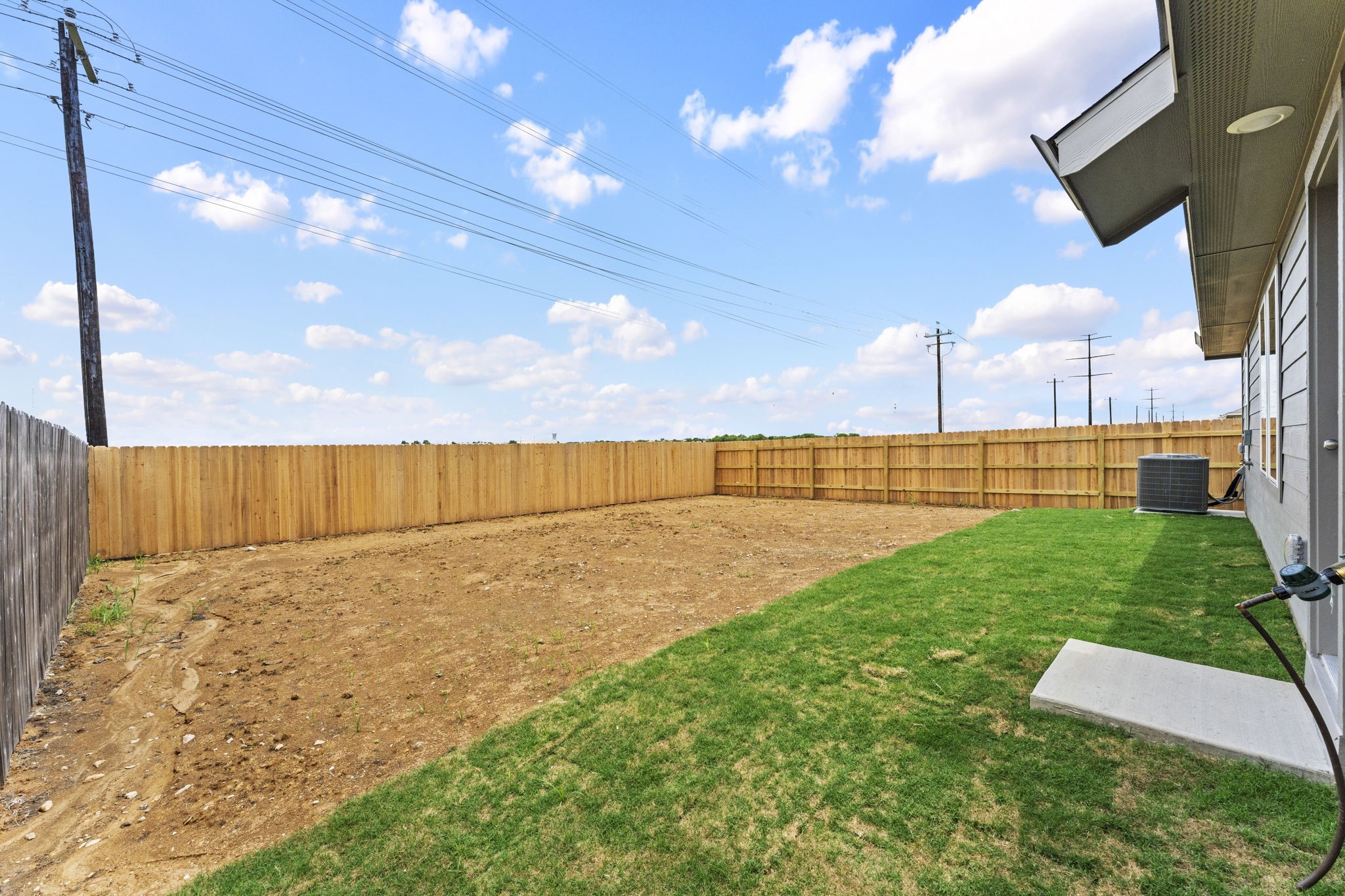 915 Prince Albert Seguin TX 78155