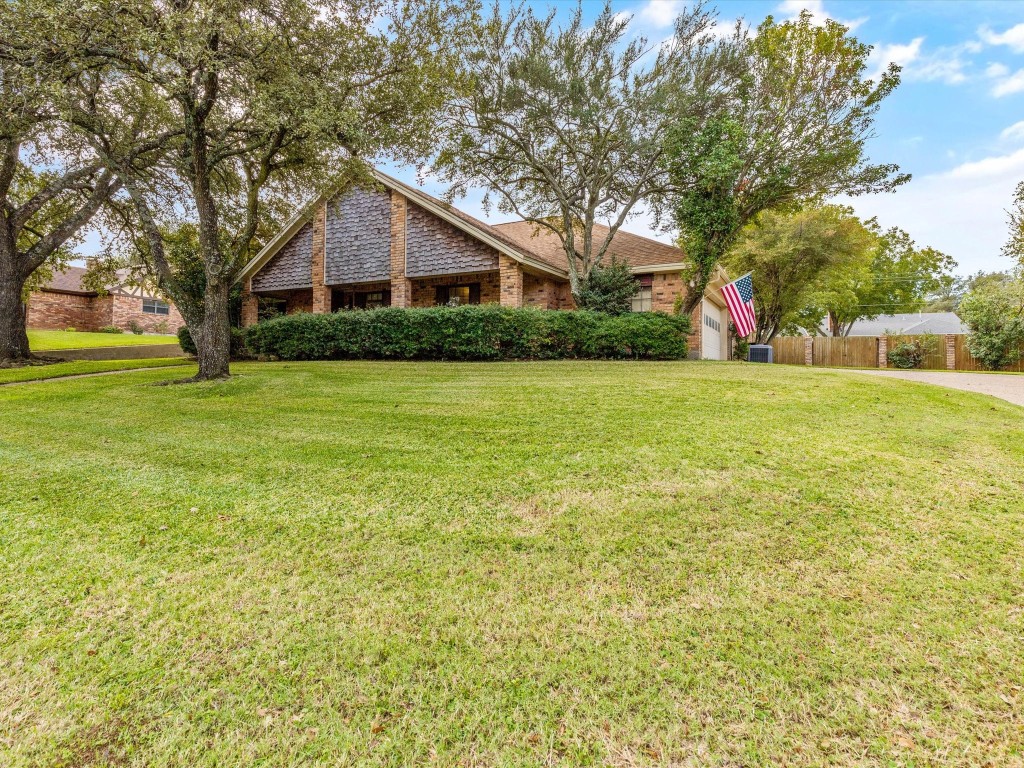 804 Shady Creek Drive Cleburne TX 76033