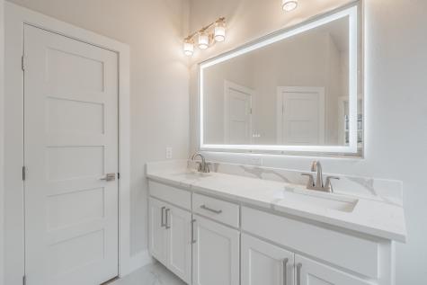 6421 St George Court North Richland Hills TX 76180