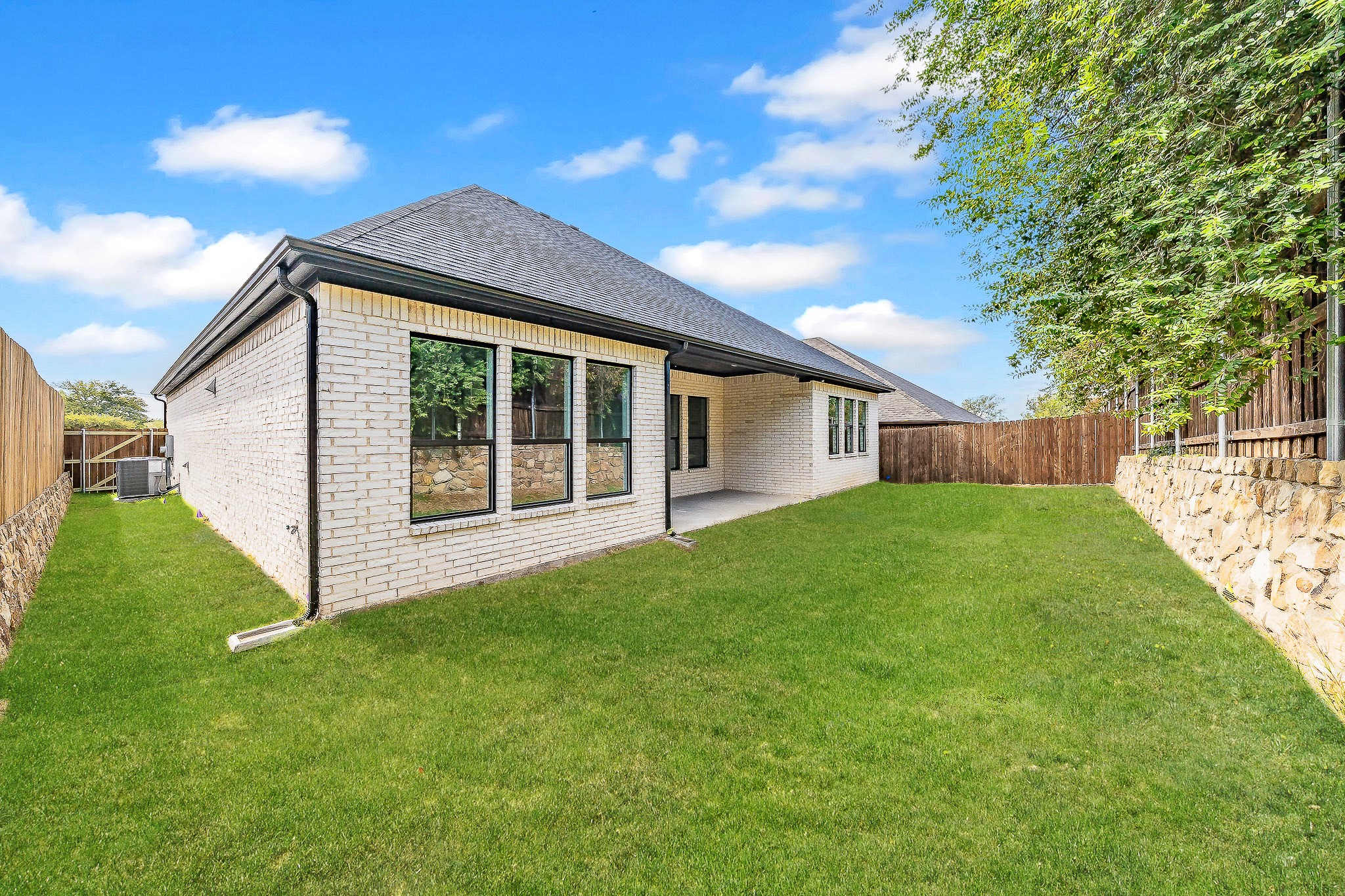 6421 St George Court North Richland Hills TX 76180