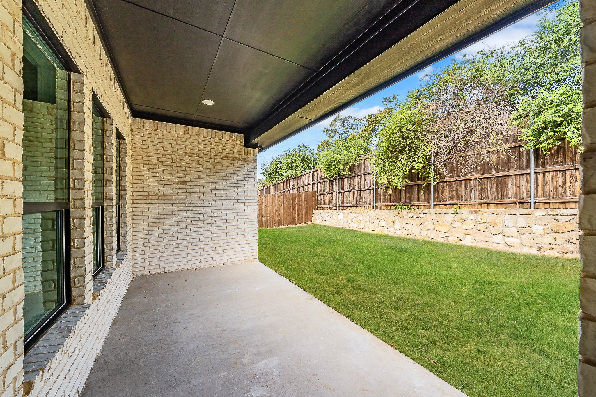 6421 St George Court North Richland Hills TX 76180