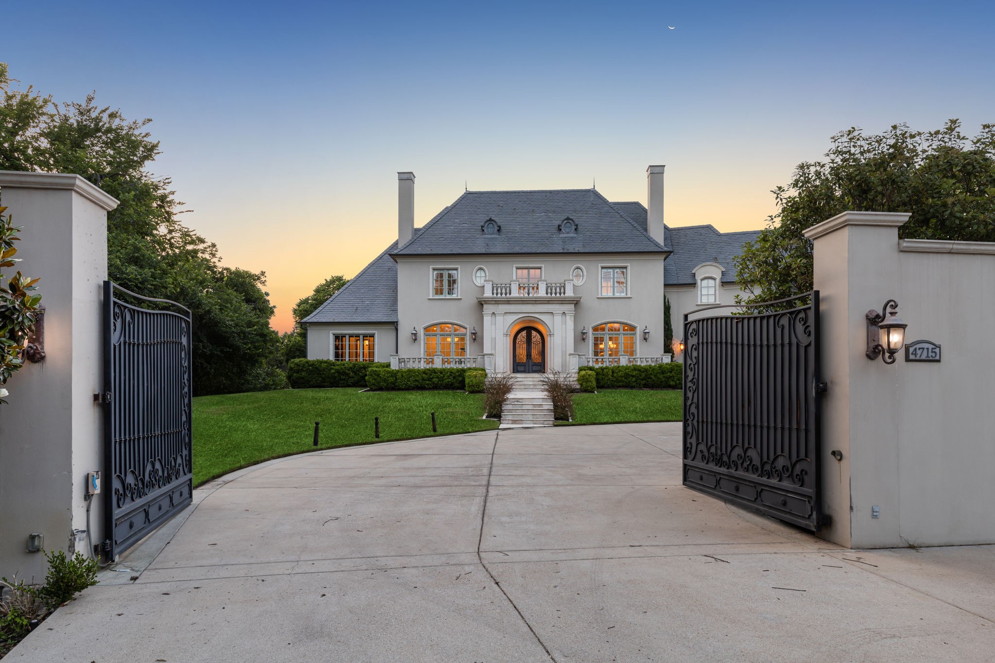4715 W Northwest Highway Dallas TX 75220