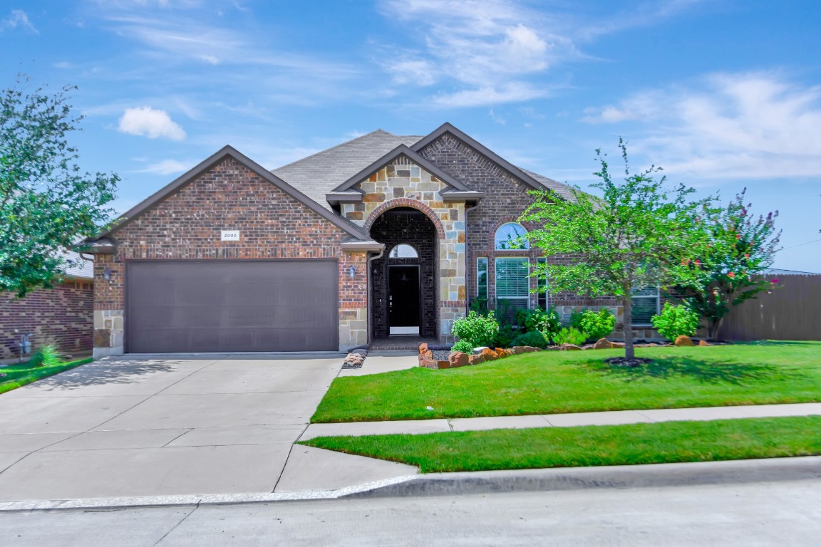 2000 Mountain Hawk Drive Fort Worth TX 76177