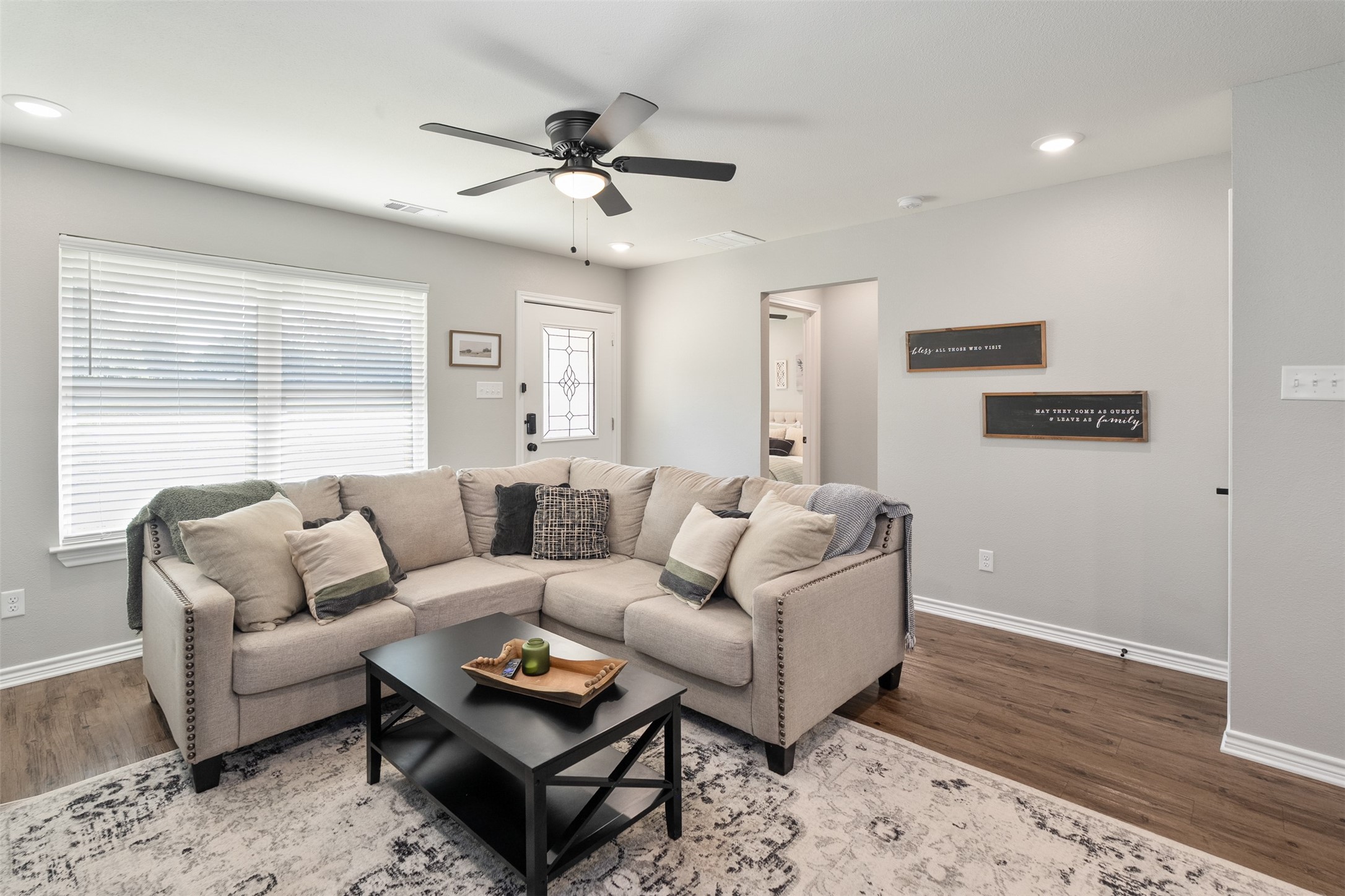 128 Crestwood Drive Mabank TX 75156