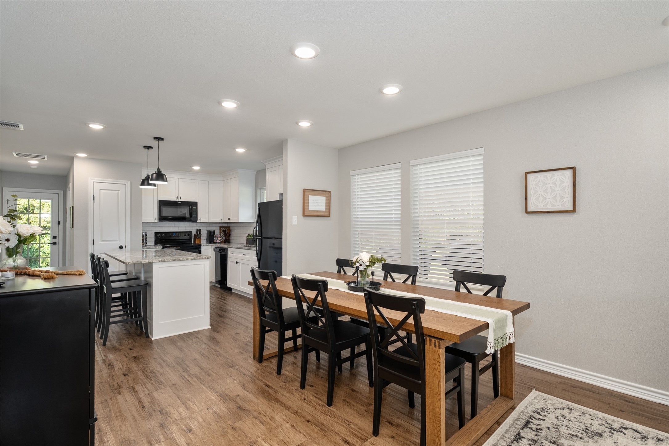 128 Crestwood Drive Mabank TX 75156