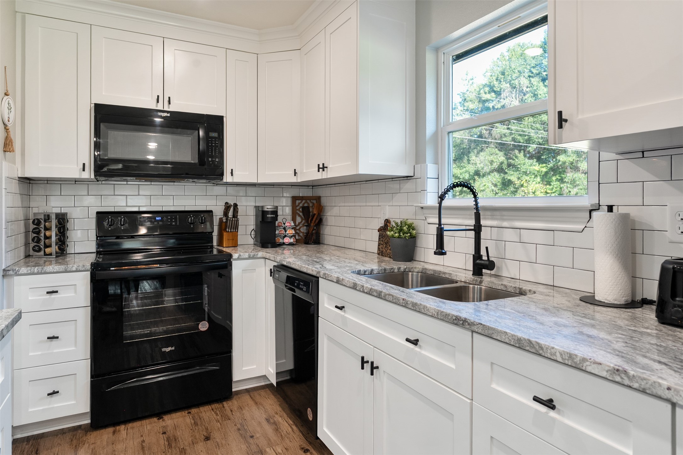 128 Crestwood Drive Mabank TX 75156