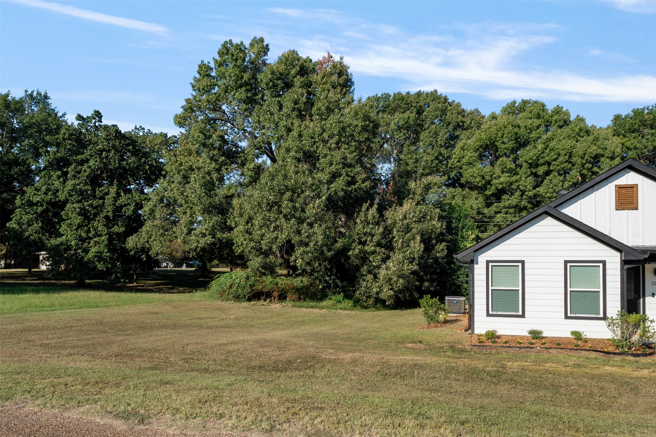 128 Crestwood Drive Mabank TX 75156
