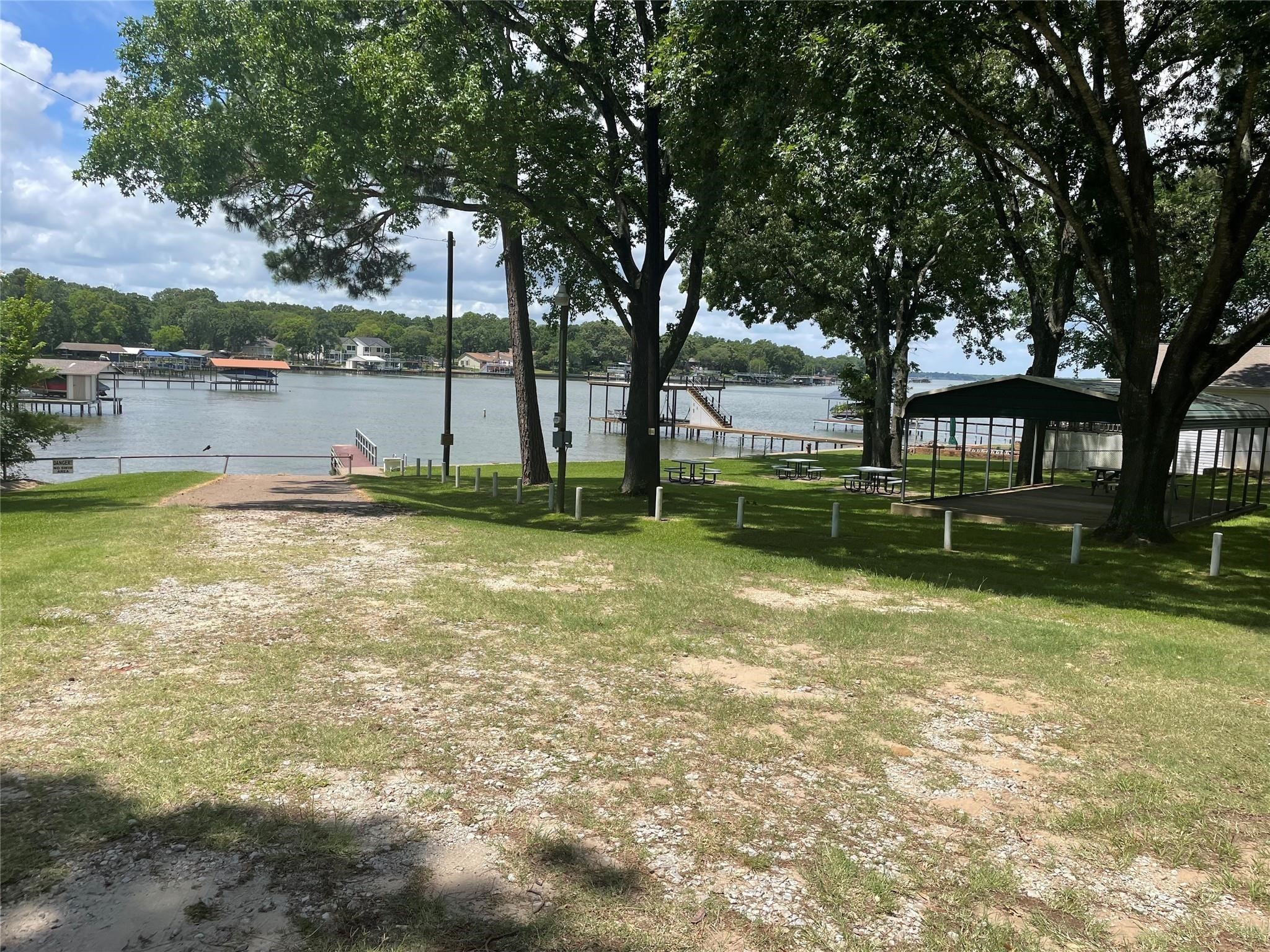 128 Crestwood Drive Mabank TX 75156