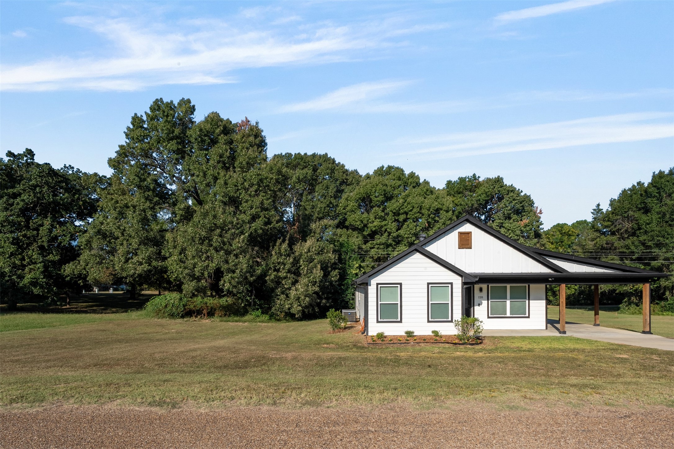 128 Crestwood Drive Mabank TX 75156
