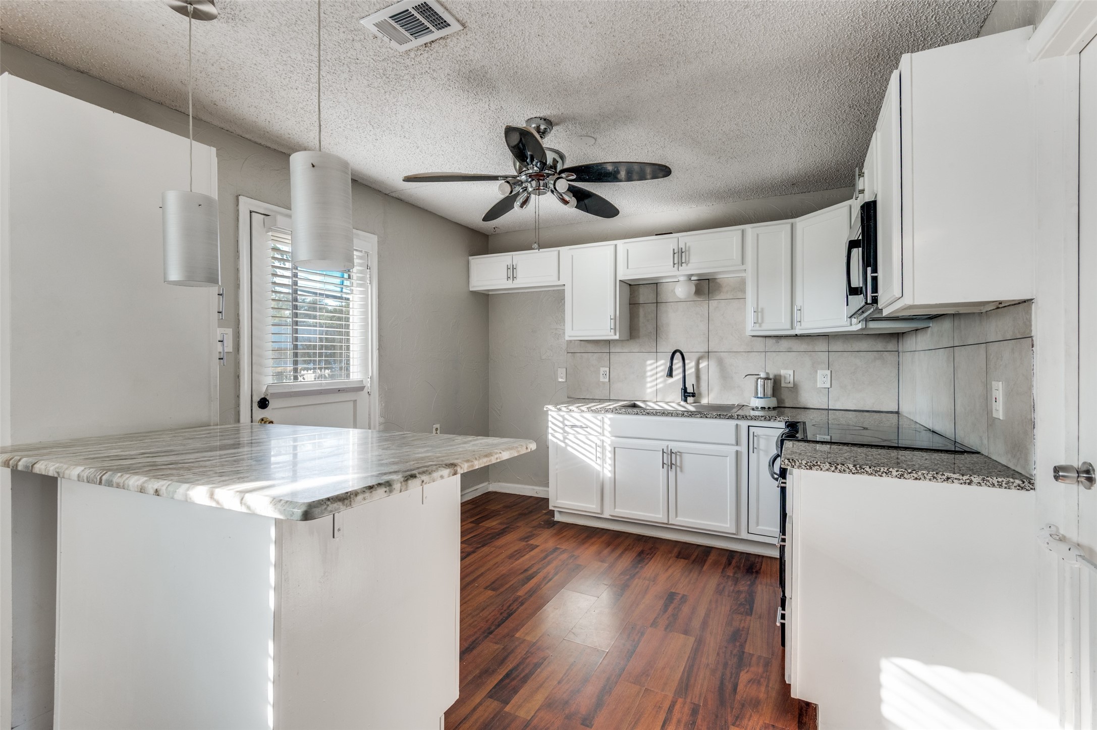 2217 Garden Oaks Drive Irving TX 75061