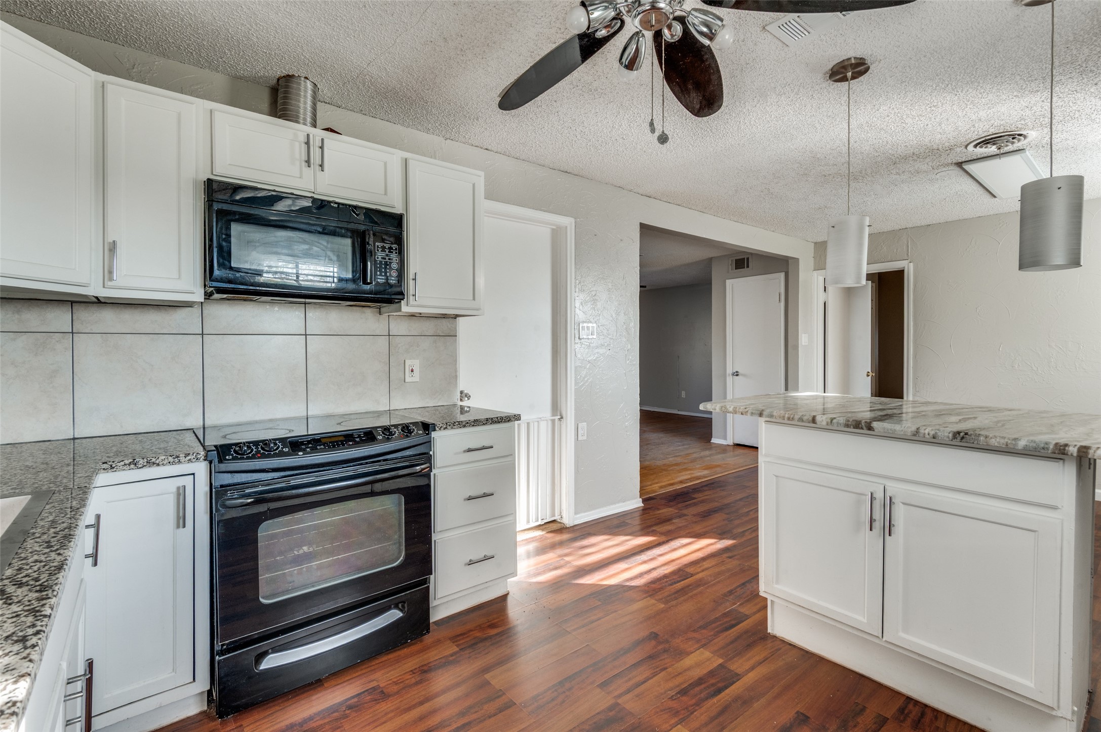 2217 Garden Oaks Drive Irving TX 75061