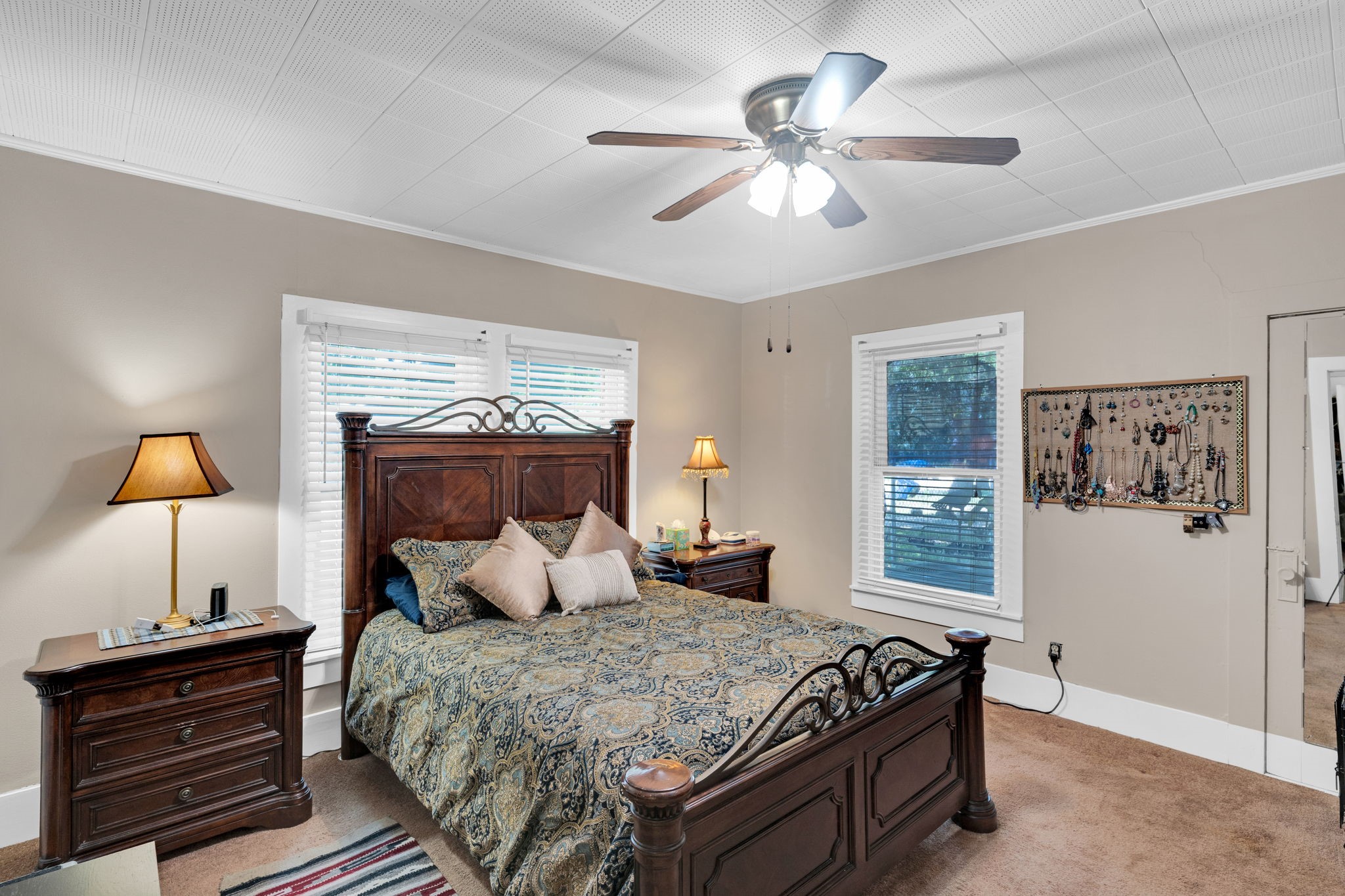 110 W Lampasas Street Ennis TX 75119