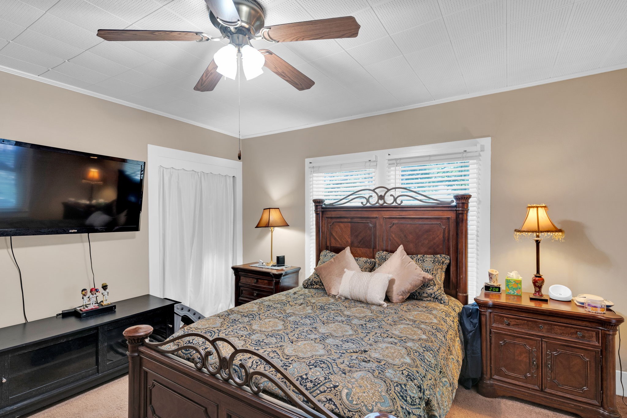 110 W Lampasas Street Ennis TX 75119