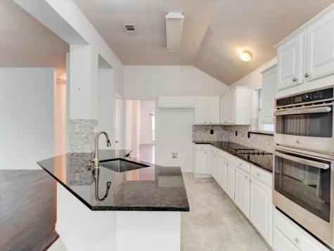1306 Balleywood Road Irving TX 75060