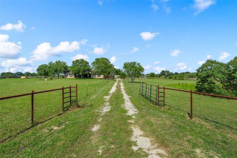 188 N Baese Road West TX 76691