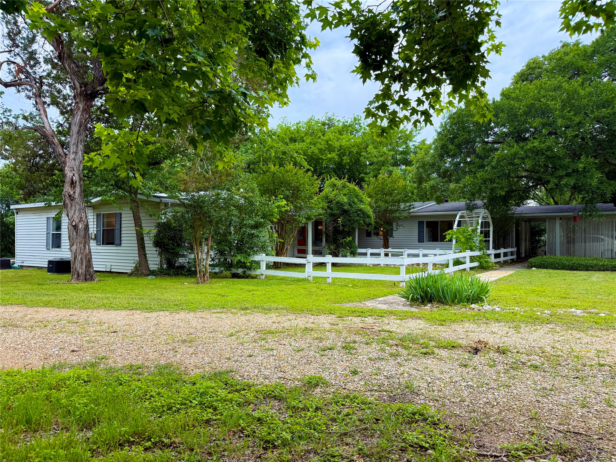 279 County Road 1710 Clifton TX 76634