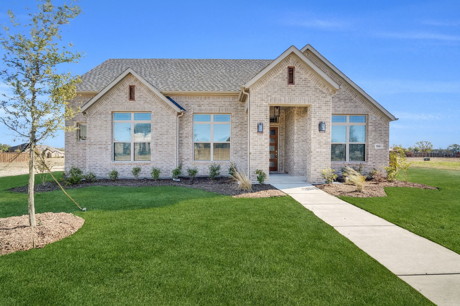 1026 Beaverbrook Lane Desoto TX 75115