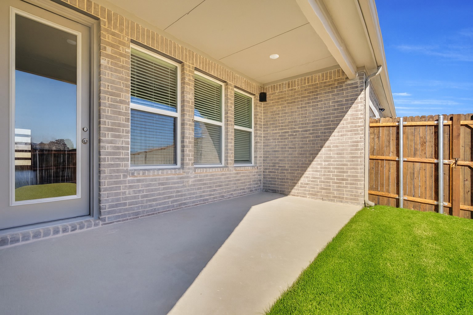 1026 Beaverbrook Lane Desoto TX 75115