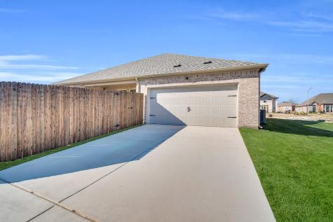 1026 Beaverbrook Lane Desoto TX 75115