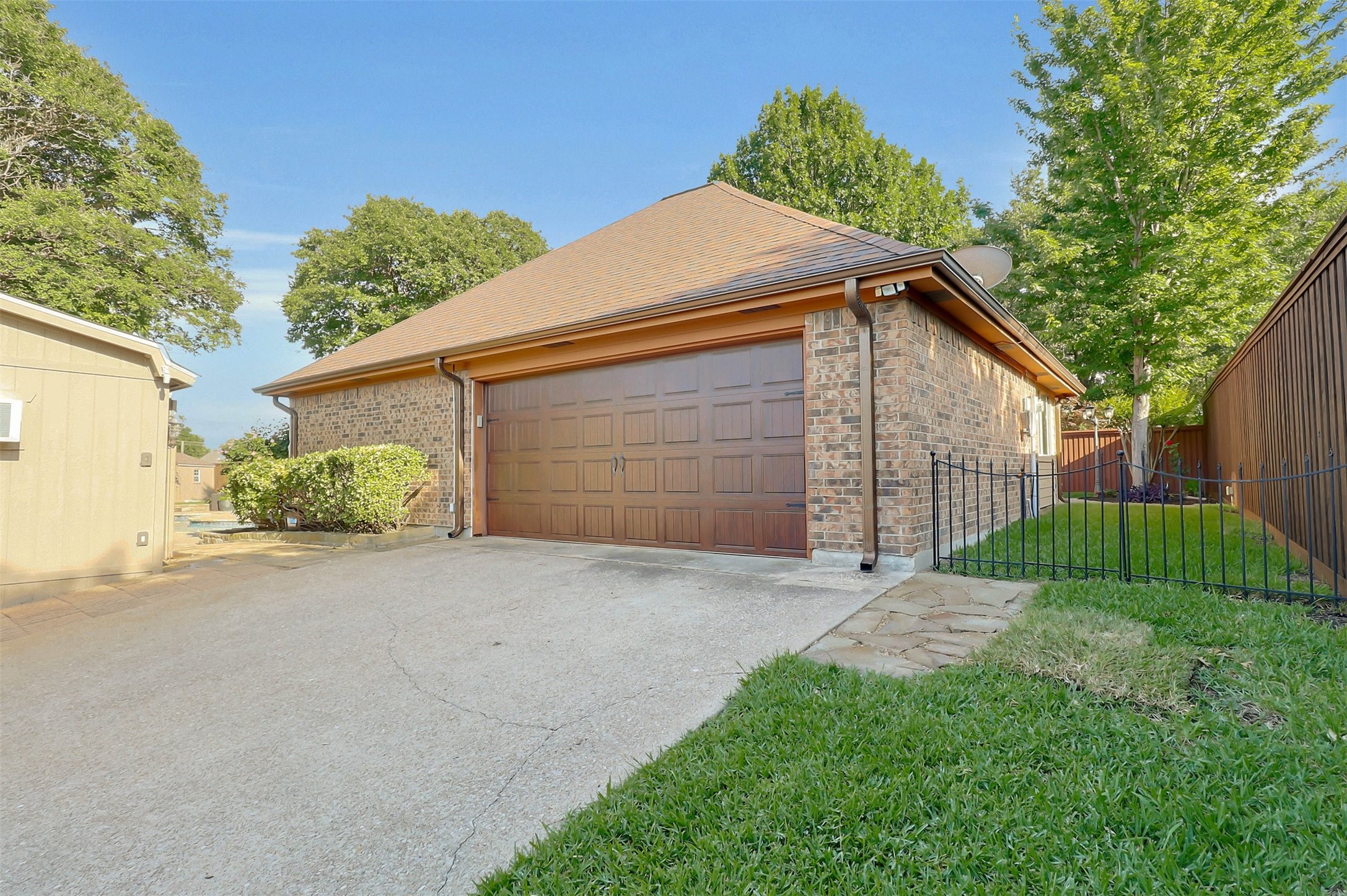 2101 Evergreen Drive Plano TX 75075