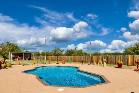516 N Us Highway 183 Woodson TX 76491