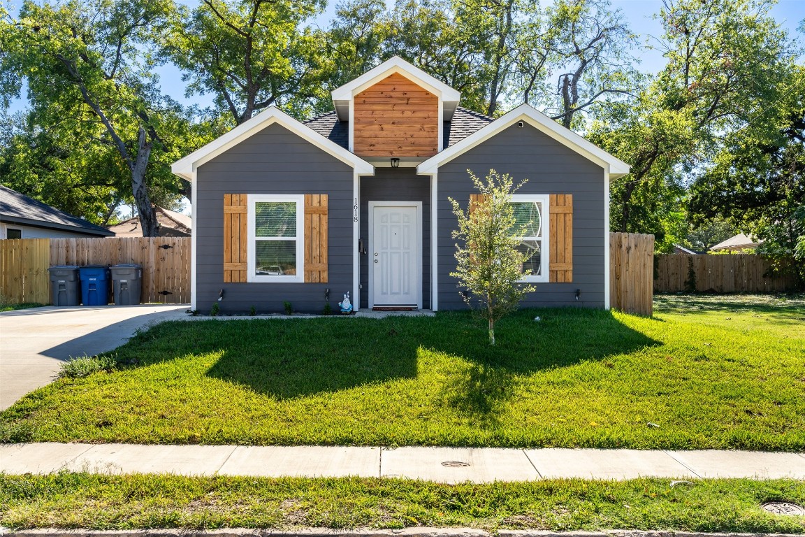 1618 Herald Street Dallas TX 75215