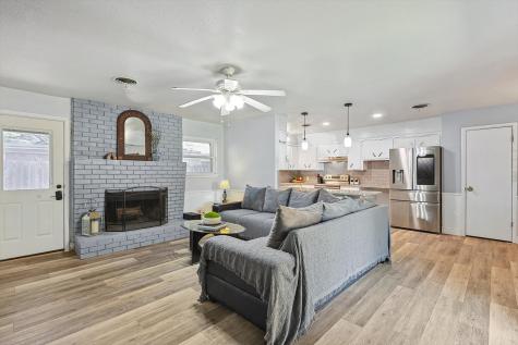 401 Vicki Place Hurst TX 76053