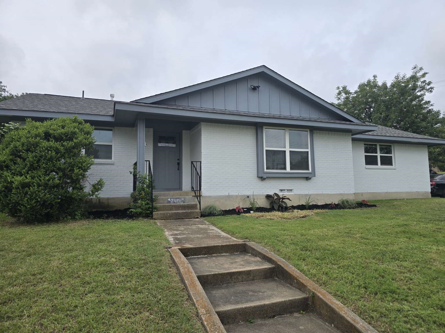 2406 Magna Vista Drive Dallas TX 75216