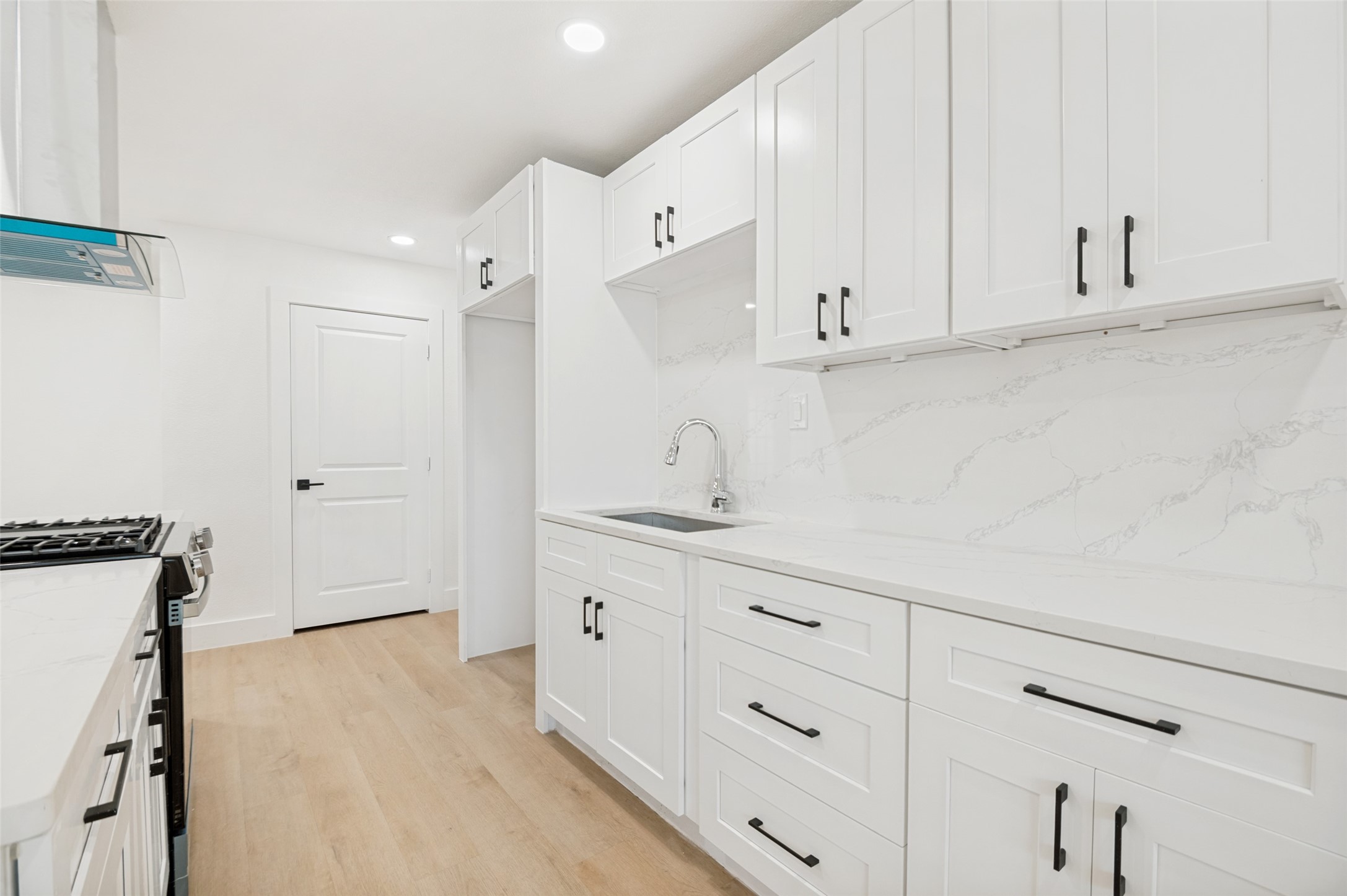 2406 Magna Vista Drive Dallas TX 75216