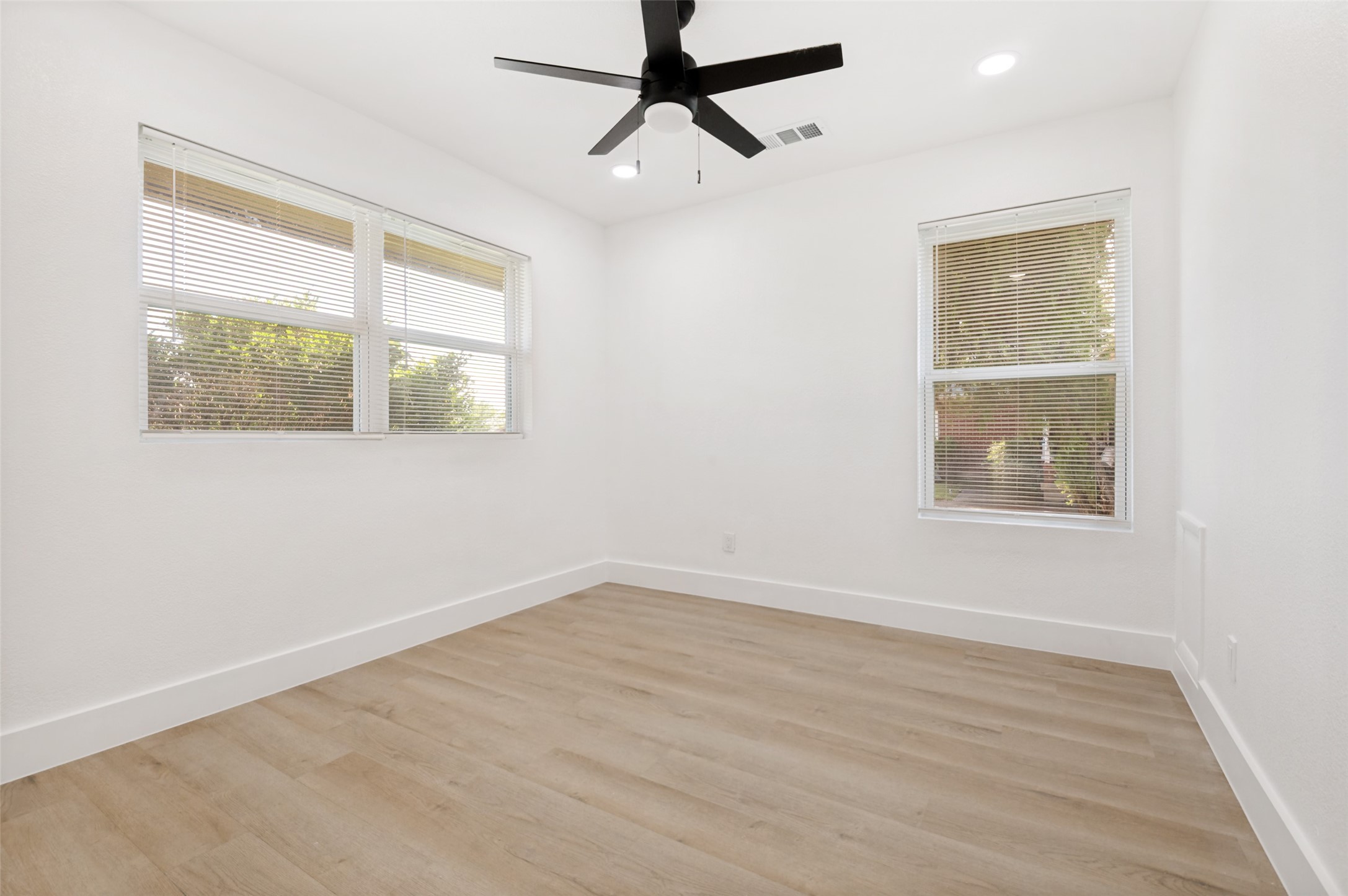 2406 Magna Vista Drive Dallas TX 75216
